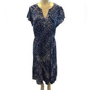 Gap Midi V-Neck Short Sleeve Dress in Navy Bandana Print Women’s Size Large​​​​